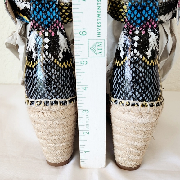 Vince Camuto Maaza Snake Print Wedges - Picture 9 of 11